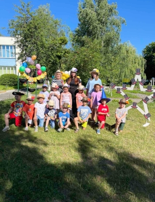 Музыкальное развлечение в старшей группе Шляпная вечеринка